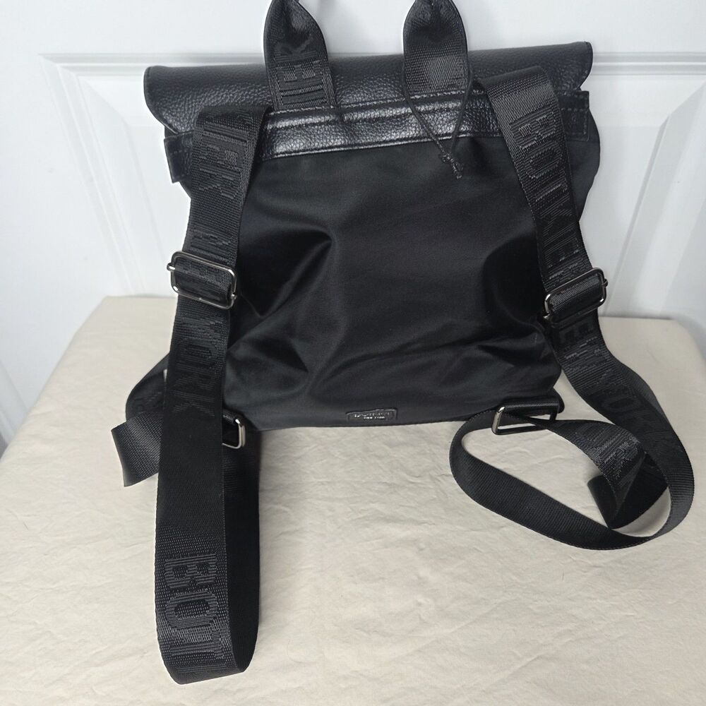 Botiker Black Mini Backpack - Picture 3 of 9